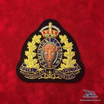 EE-325 - Historic RCMP Coat of Arms Crest - Kings Crown | Miscellaneous ...